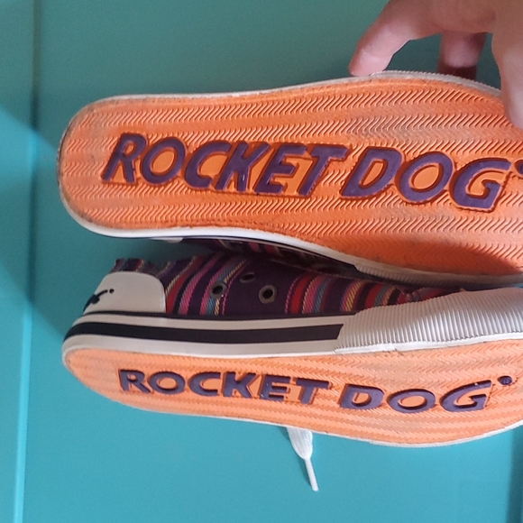 shoes - Picture 2 of 2